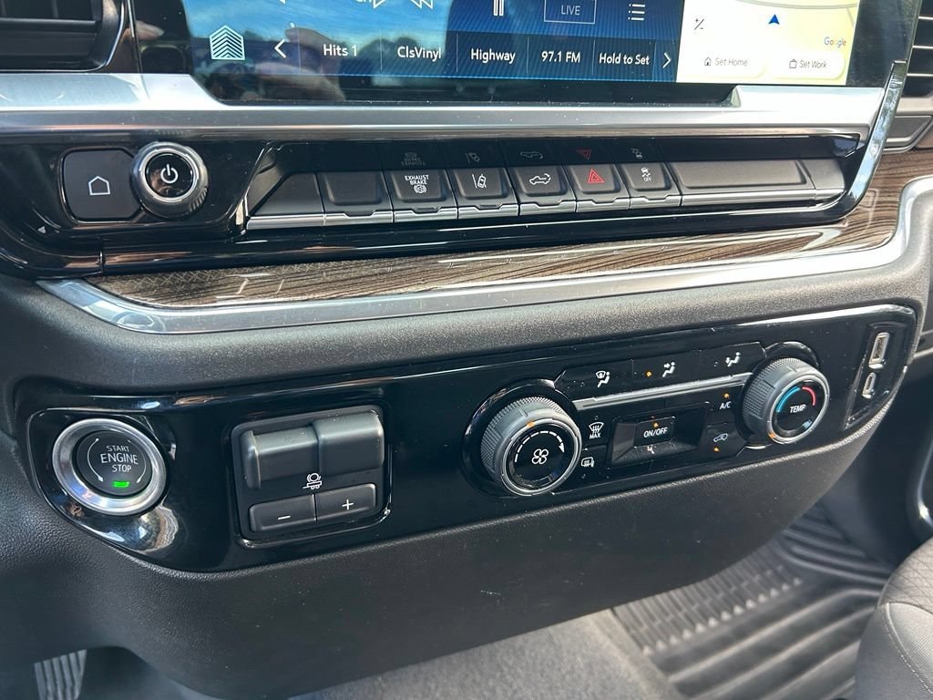 2024 Chevrolet Silverado 3500HD LT - Photo 38