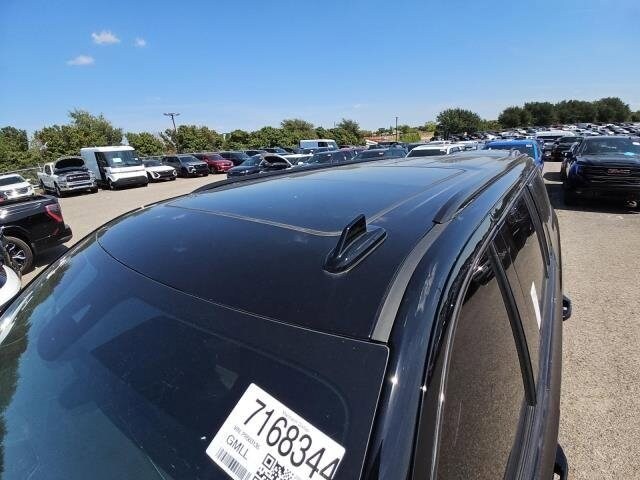 2023 Gmc Yukon XL Denali Ultimate photo 3