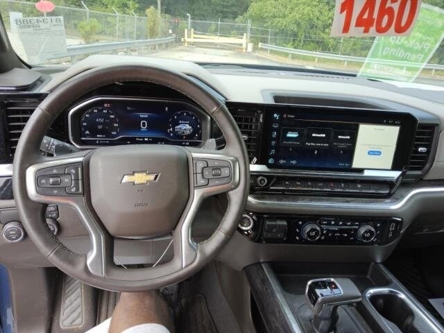 2024 Chevrolet Silverado 1500 LTZ photo 2