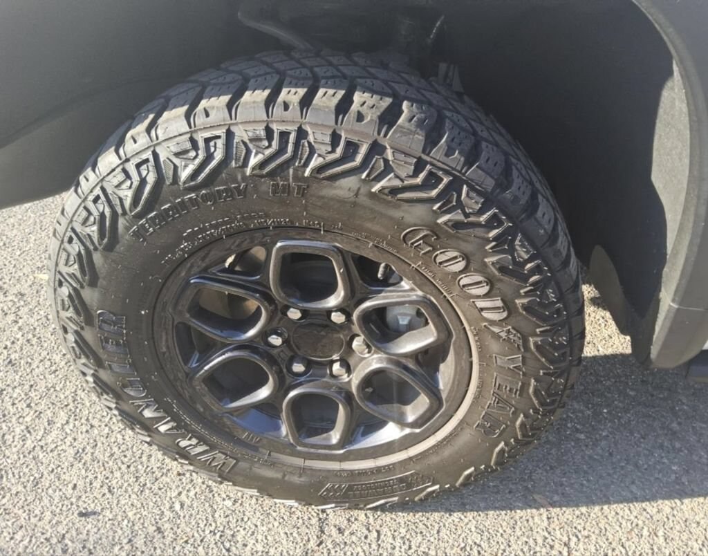 Used 2024 Chevrolet Silverado 1500 ZR2 Truck