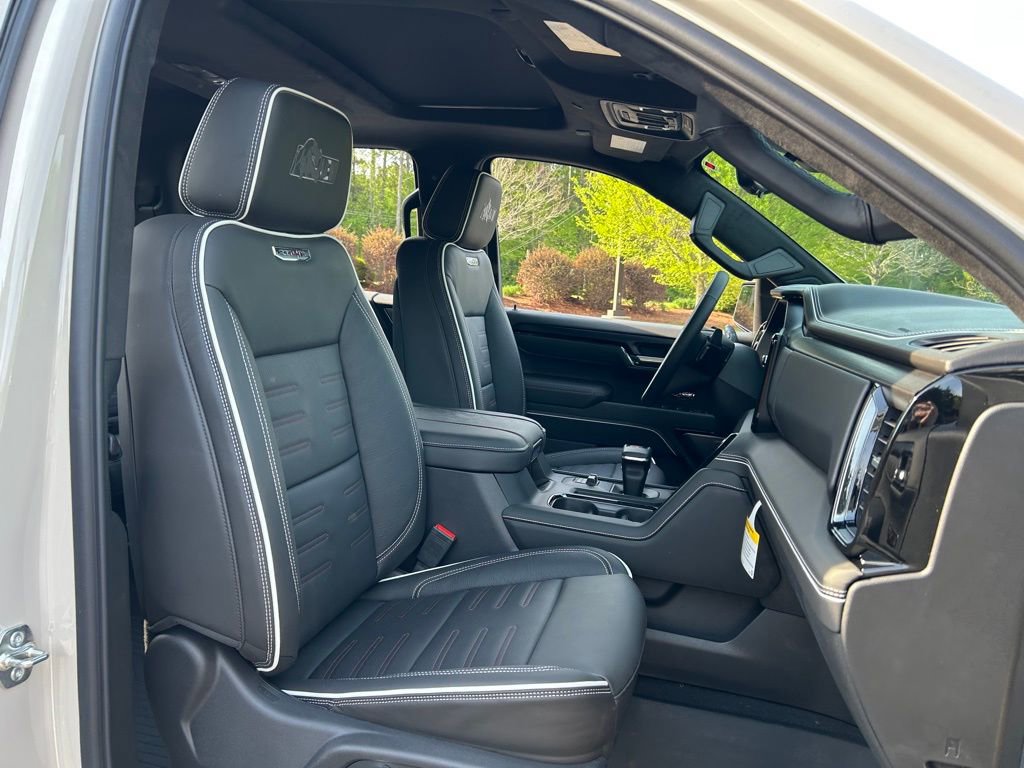 2026 GMC Sierra 1500 AT4X - Photo 53