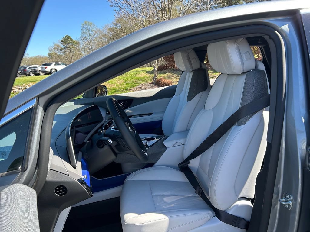 2025 Cadillac OPTIQ Luxury 1 - Photo 46