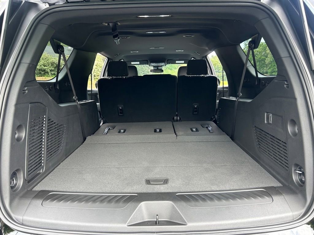 2026 Chevrolet Suburban LS - Photo 41