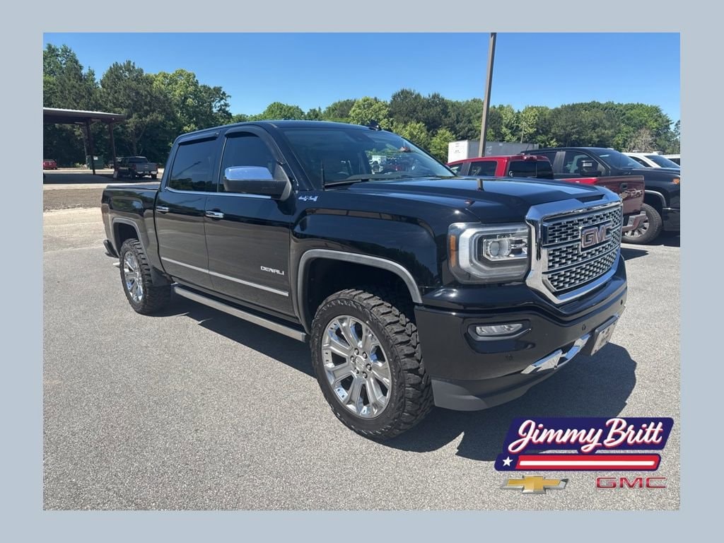 2018 GMC Sierra 4WD Crew Cab Short Box's photo