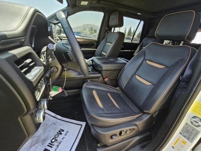 2023 Gmc Yukon AT4 photo 3