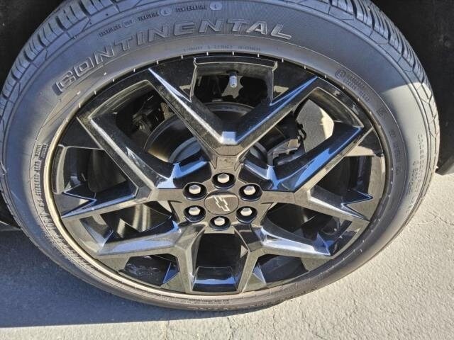 2024 Chevrolet Traverse RS photo 2