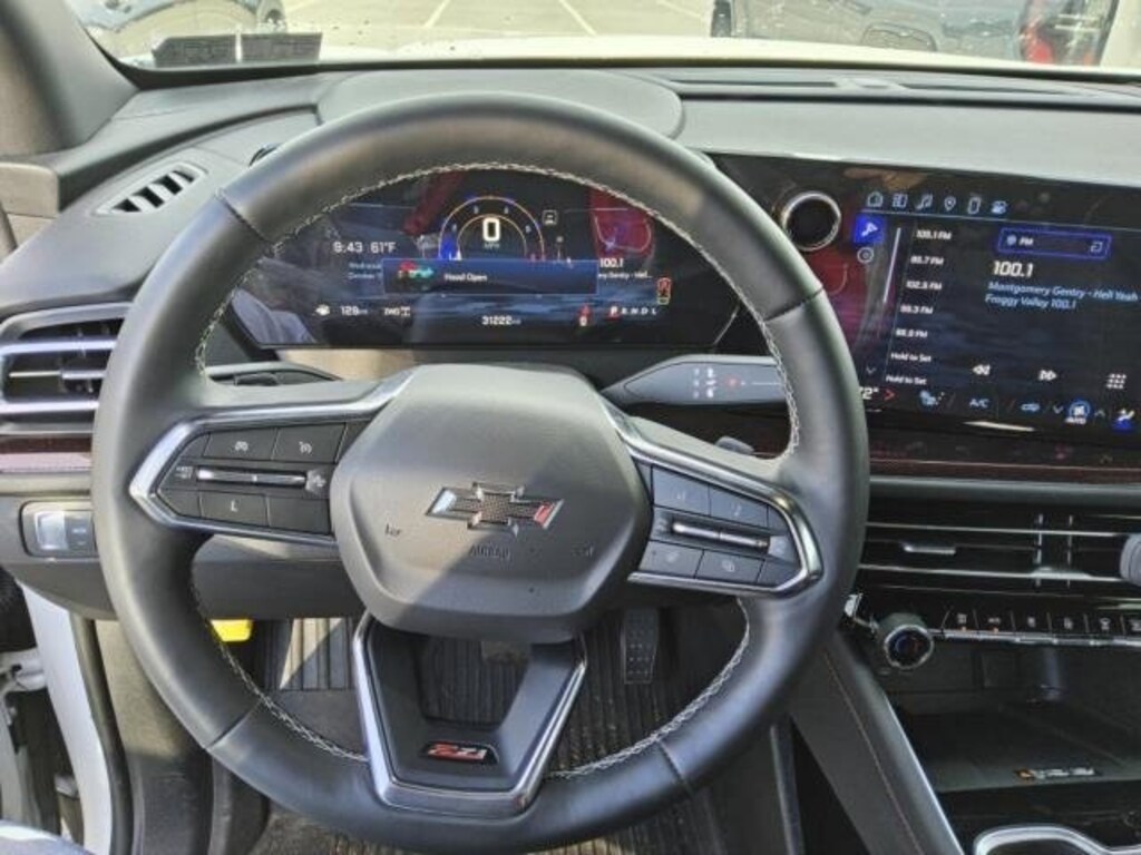 Used 2024 Chevrolet Traverse Z71 SUV