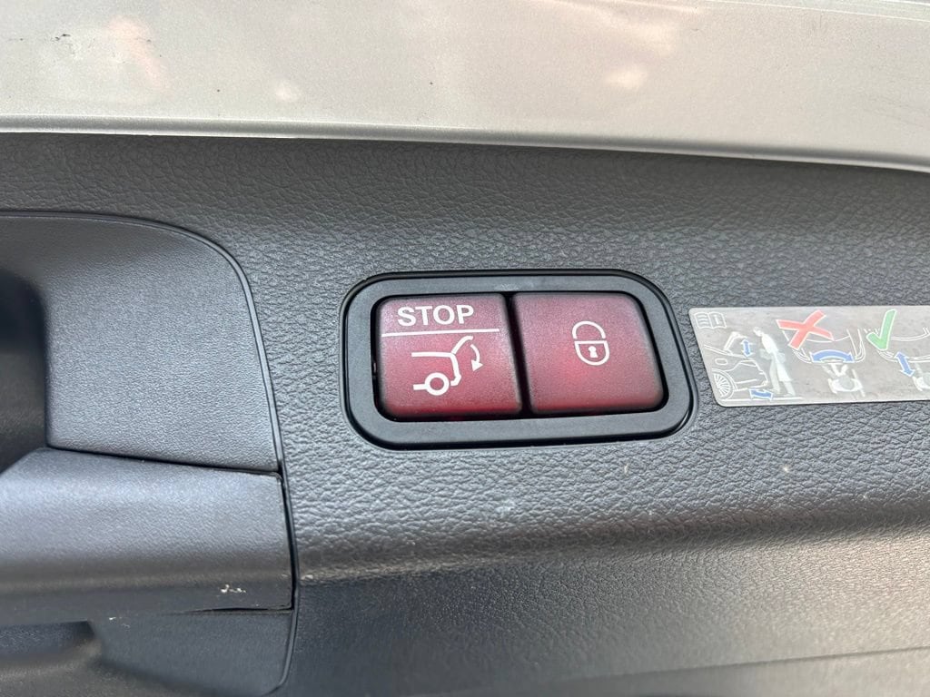 2025 Mercedes-Benz GLS Base - Photo 58