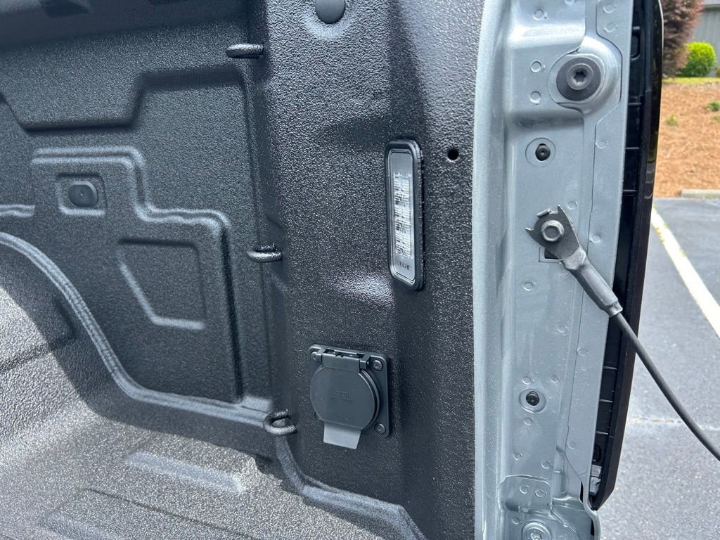 2026 GMC Sierra 1500 SLT - Photo 25