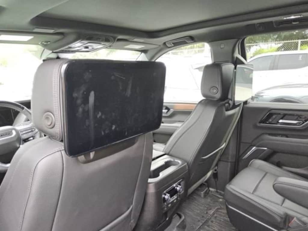 Used 2025 GMC Yukon Denali SUV