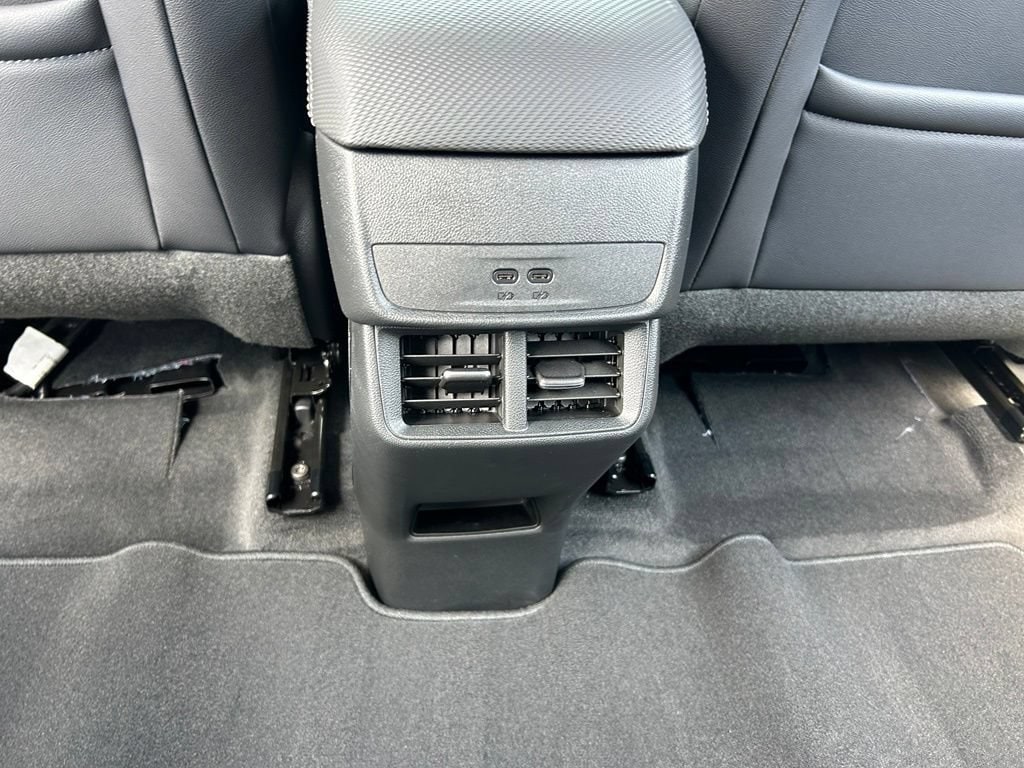 2027 Chevrolet Equinox LT - Photo 41