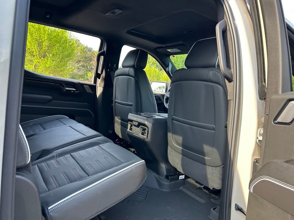 2026 GMC Sierra 1500 AT4X - Photo 52