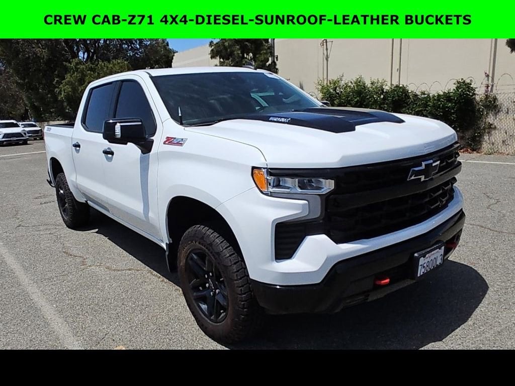 2022 Chevrolet Silverado 1500 LT Trail Boss 4X4 Crew Cab Short Box's photo