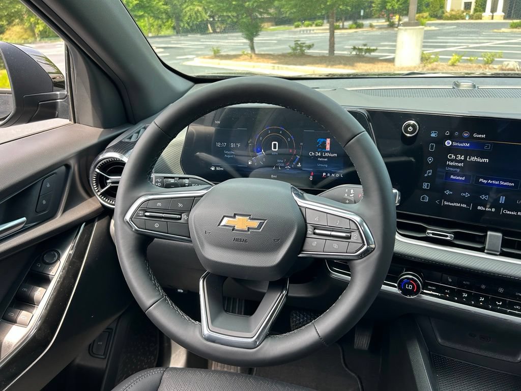 2027 Chevrolet Equinox LT - Photo 24