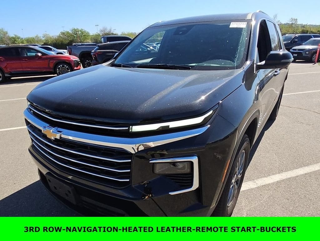 Used 2024 Chevrolet Traverse LT SUV