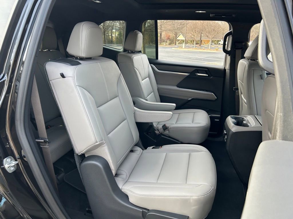 2026 GMC Acadia Elevation - Photo 47
