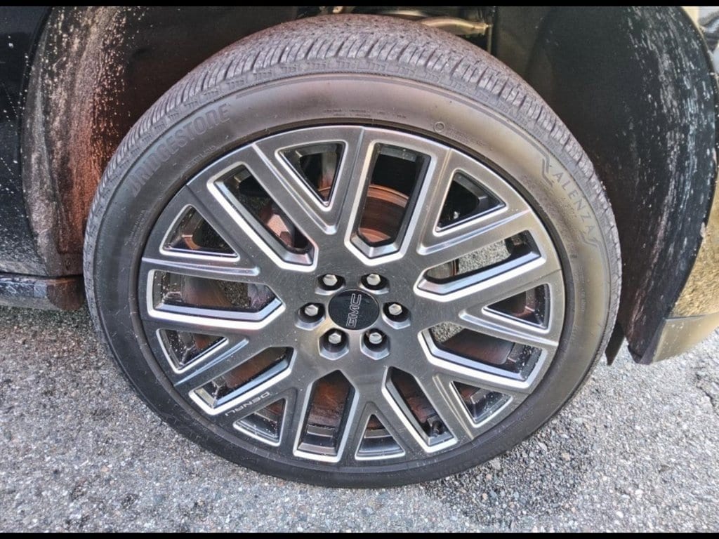 Used 2025 GMC Yukon Denali Ultimate SUV