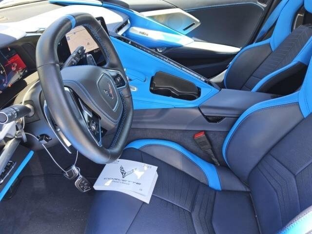 2023 Chevrolet Corvette Stingray 3LT photo 3