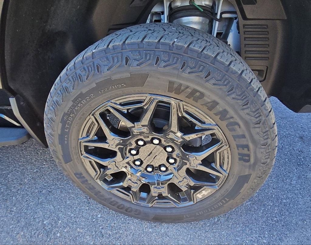 Used 2024 GMC HUMMER EV 2X with VIN 1GT10BDD3RU112584 for sale in Greensboro, GA