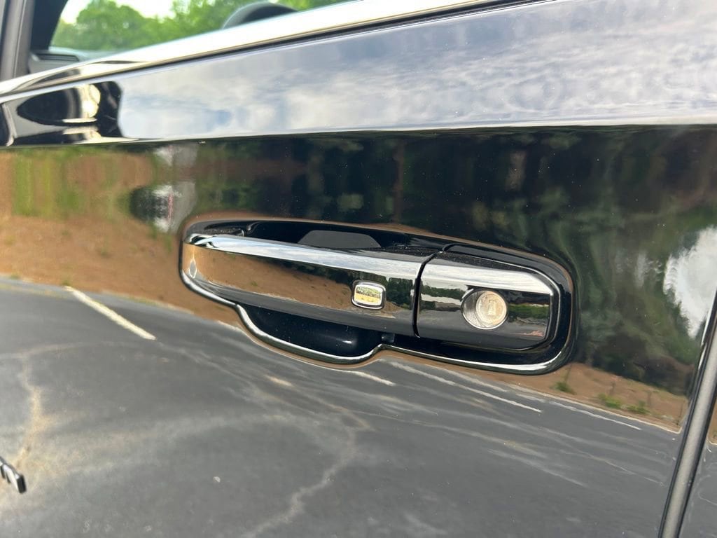 2026 Chevrolet Suburban LS - Photo 21