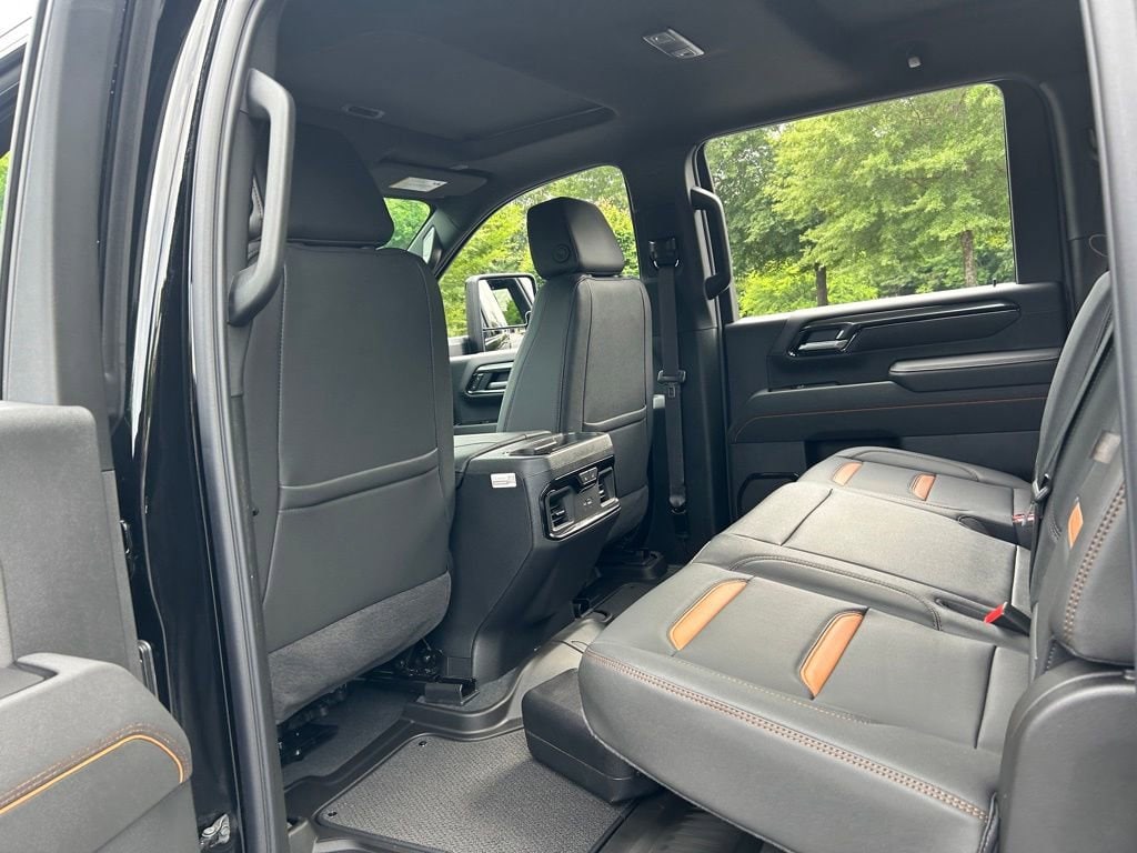 2026 GMC Sierra 2500HD AT4 - Photo 40