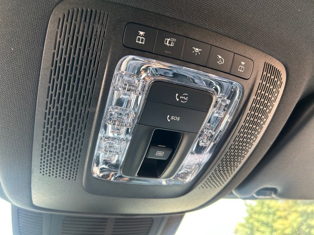 2025 Mercedes-Benz GLS Base - Photo 76