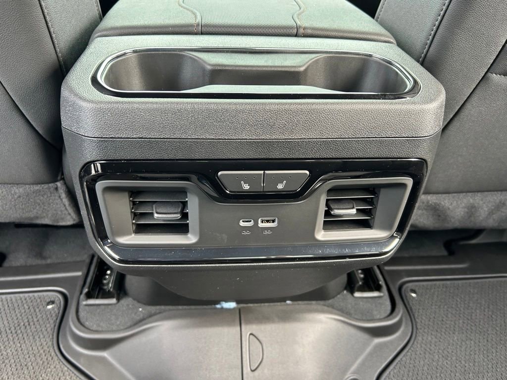 2026 GMC Sierra 2500HD AT4 - Photo 42