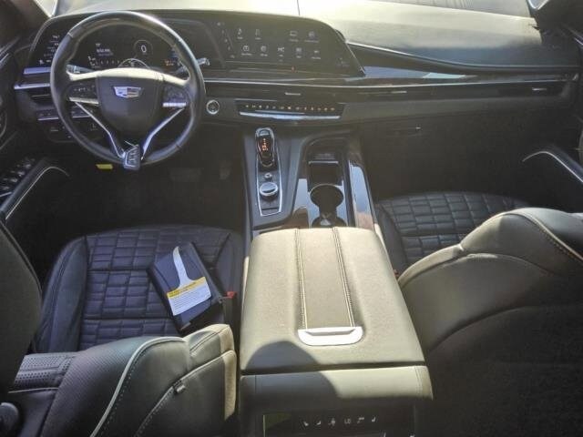 2023 Cadillac Escalade ESV Sport Platinum photo 4