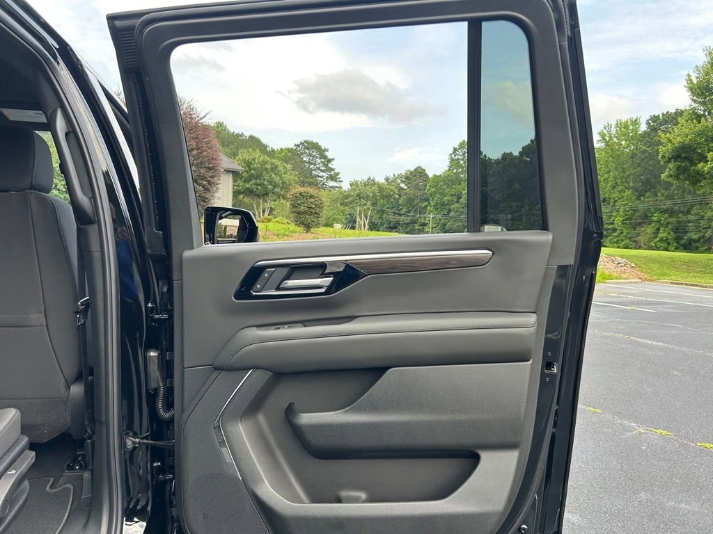 2026 Chevrolet Suburban LS - Photo 55