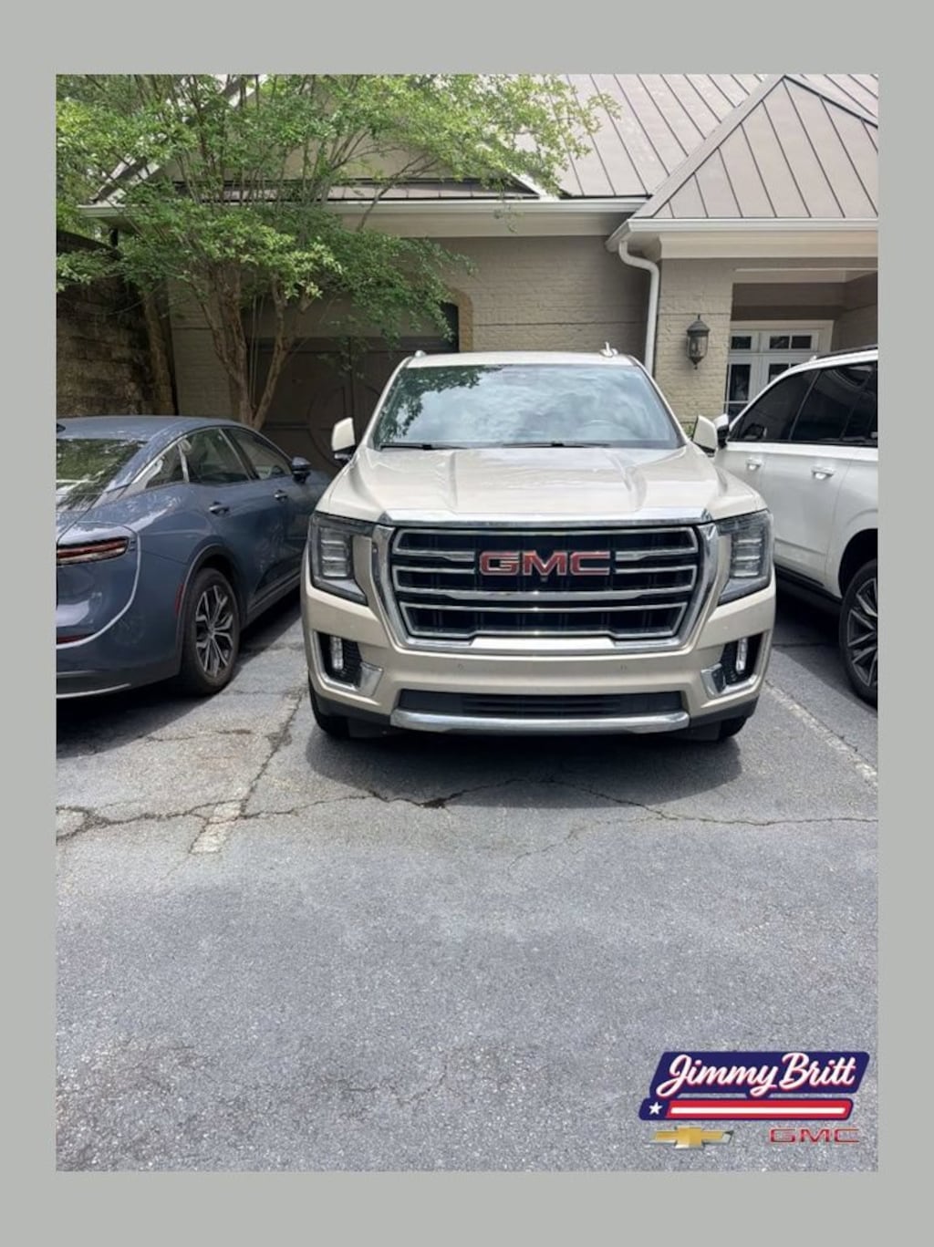 Used 2023 GMC Yukon SLT SUV