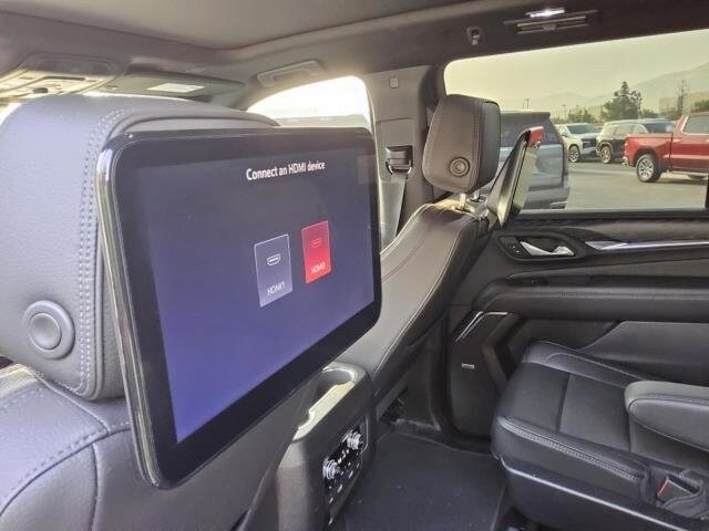 2023 Gmc Yukon XL Denali photo 3