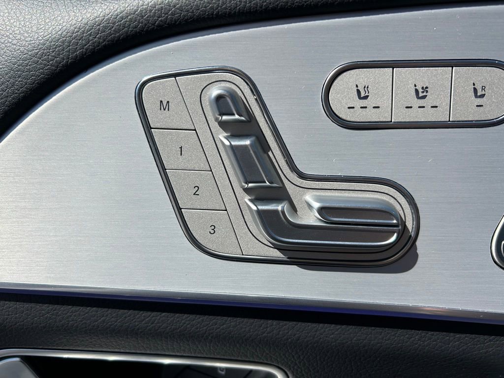 2025 Mercedes-Benz GLS Base - Photo 60
