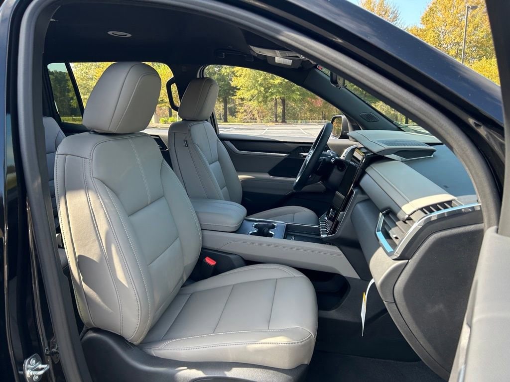 2026 GMC Acadia Elevation - Photo 48