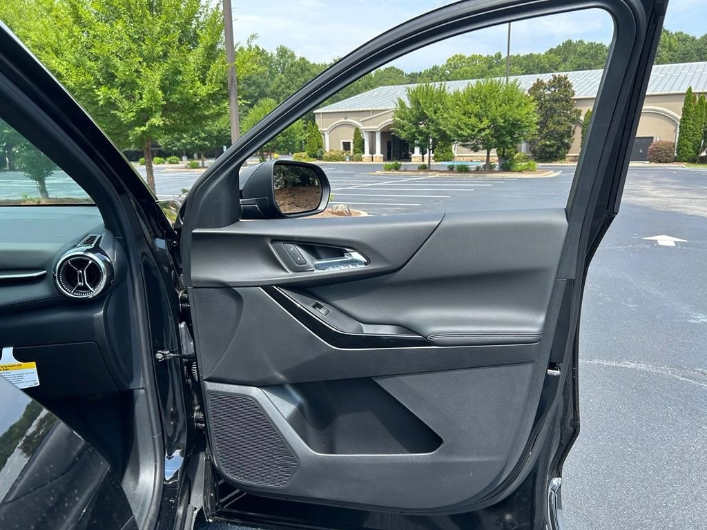 2027 Chevrolet Equinox LT - Photo 57