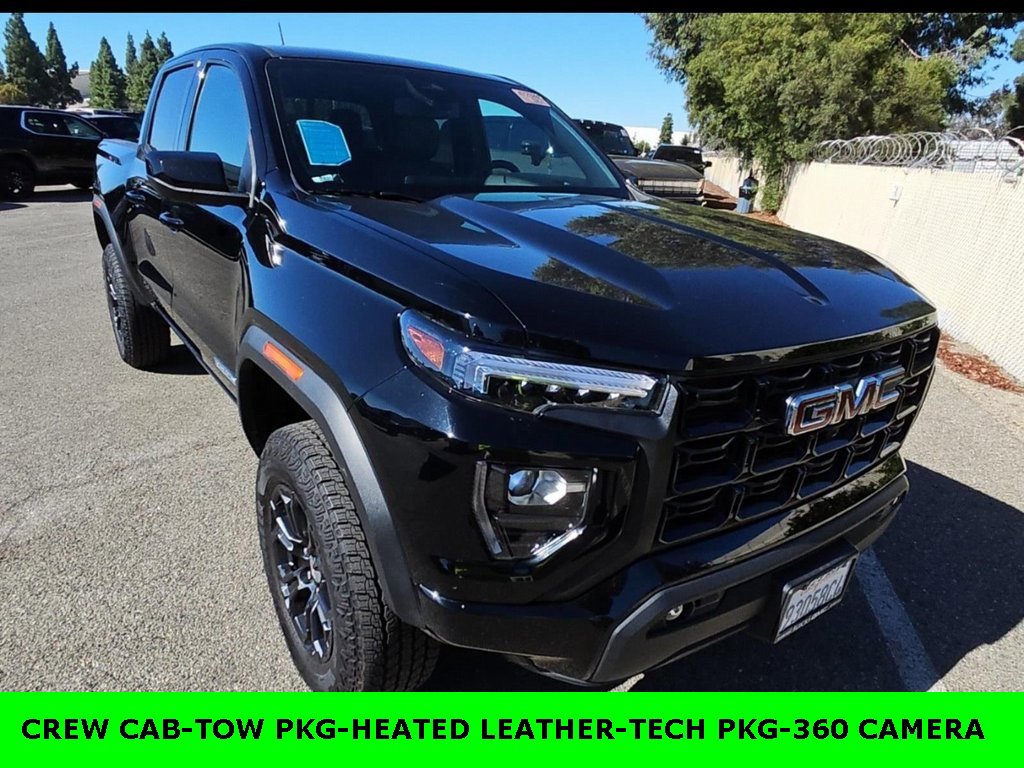 2024 GMC Canyon Elevation's photo