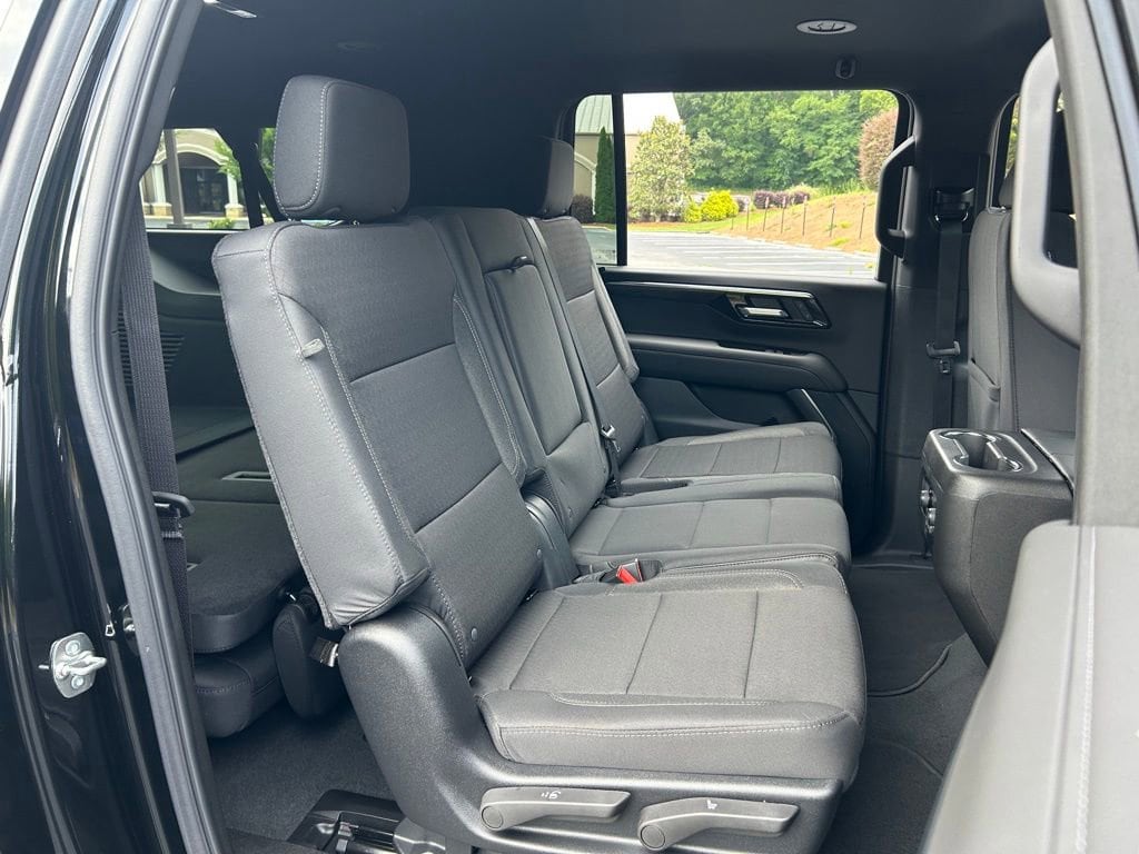 2026 Chevrolet Suburban LS - Photo 42