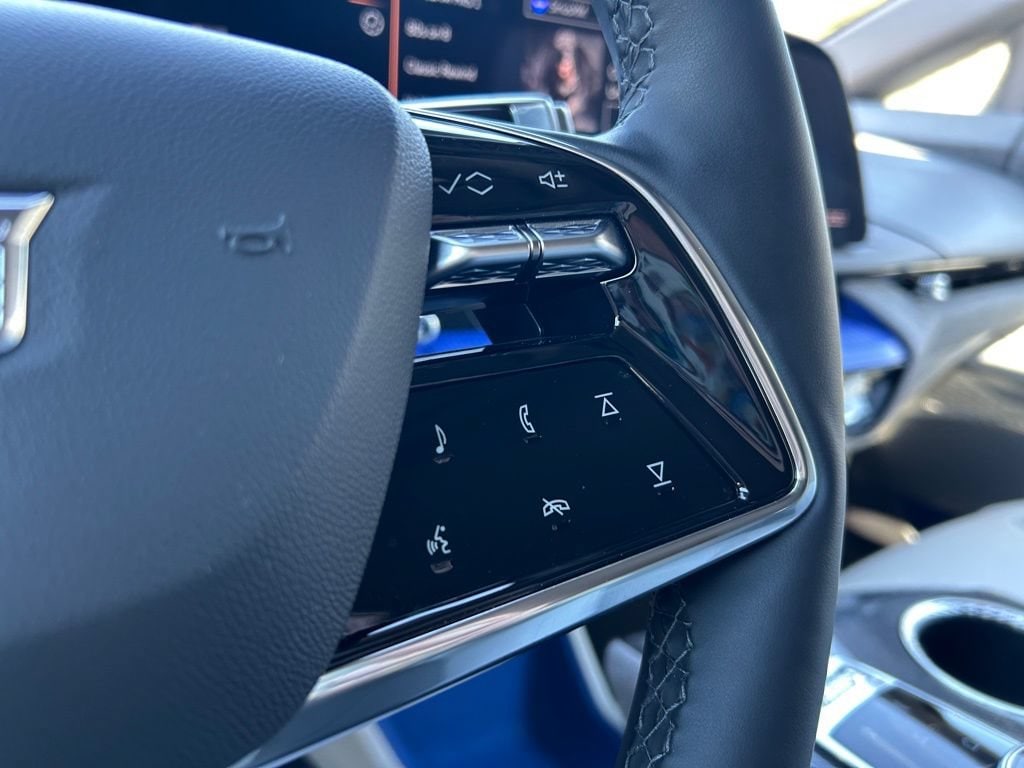 2025 Cadillac OPTIQ Luxury 1 - Photo 27