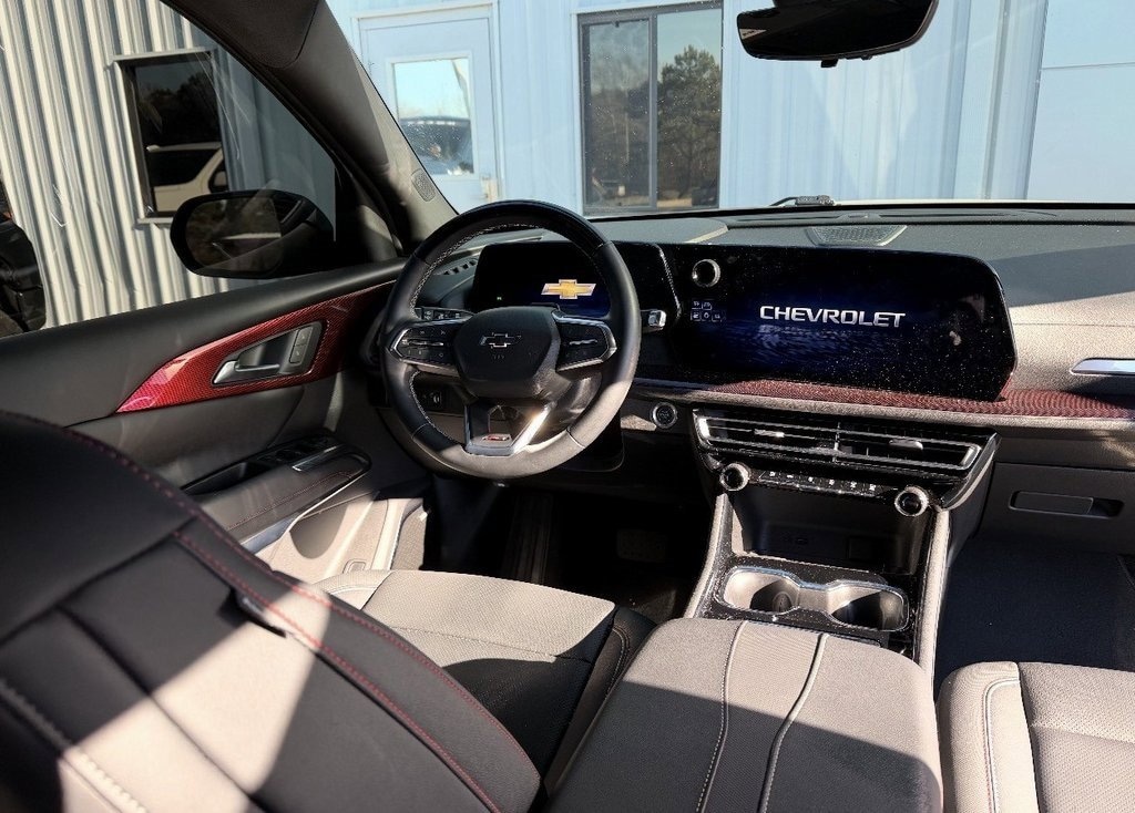 Used 2024 Chevrolet Traverse Z71 SUV