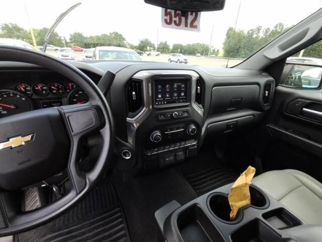 2022 Chevrolet Silverado 1500 Custom photo 3