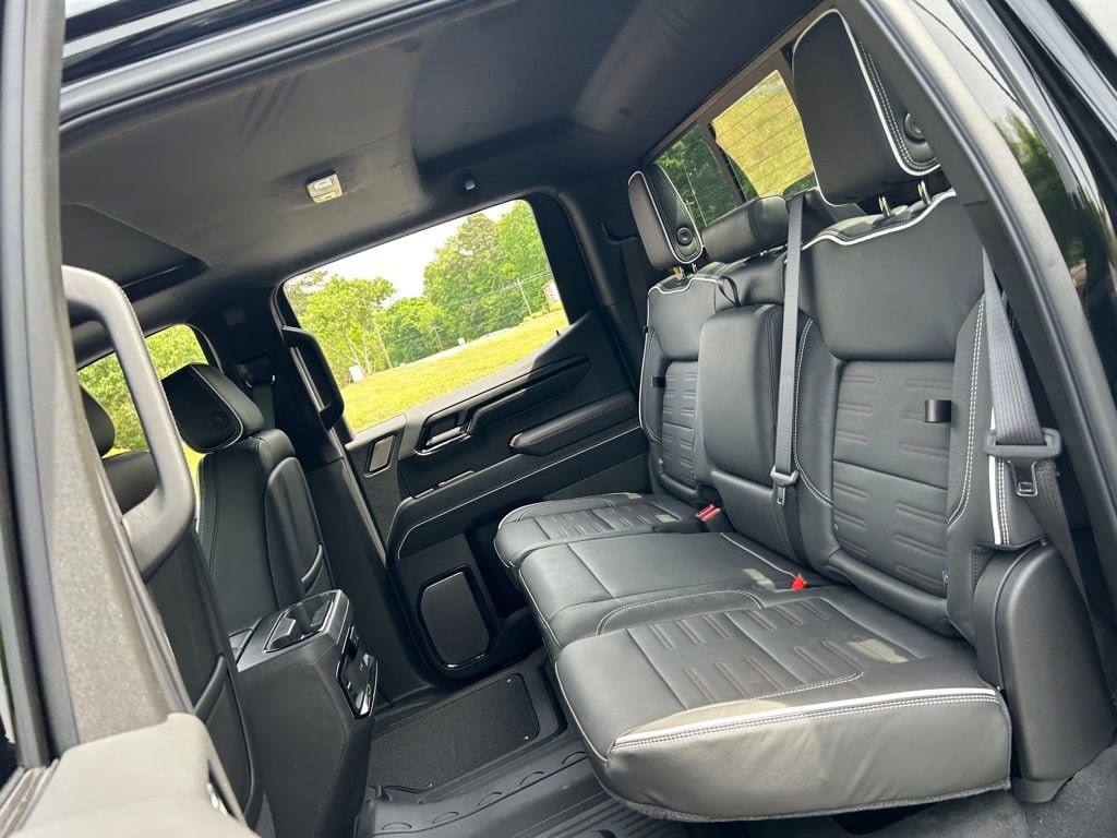 2026 GMC Sierra 1500 AT4X - Photo 52
