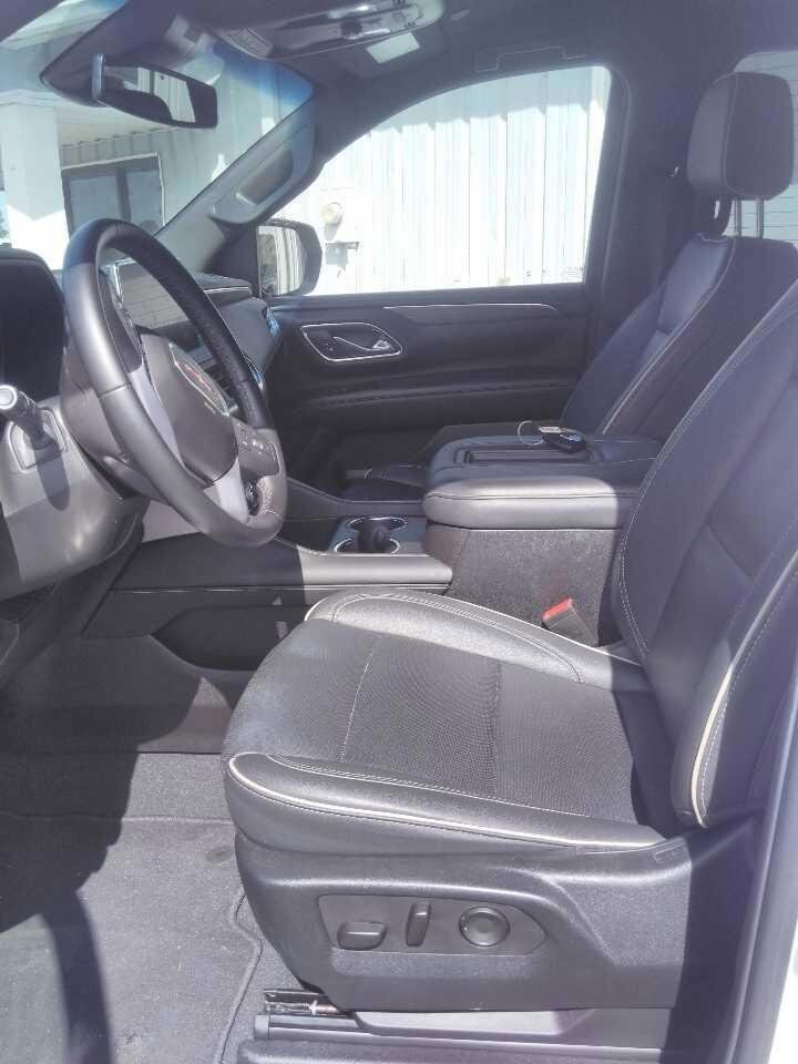 2024 Gmc Yukon XL SLT photo 2