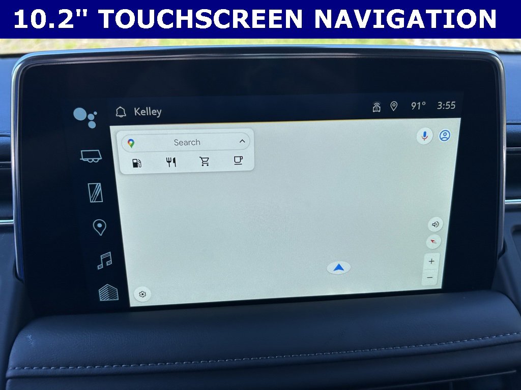 2024 Chevrolet Suburban LT photo 3