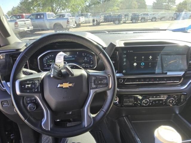 2024 Chevrolet Silverado 2500HD LTZ photo 3