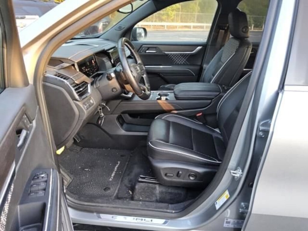 Used 2025 GMC Acadia Denali SUV