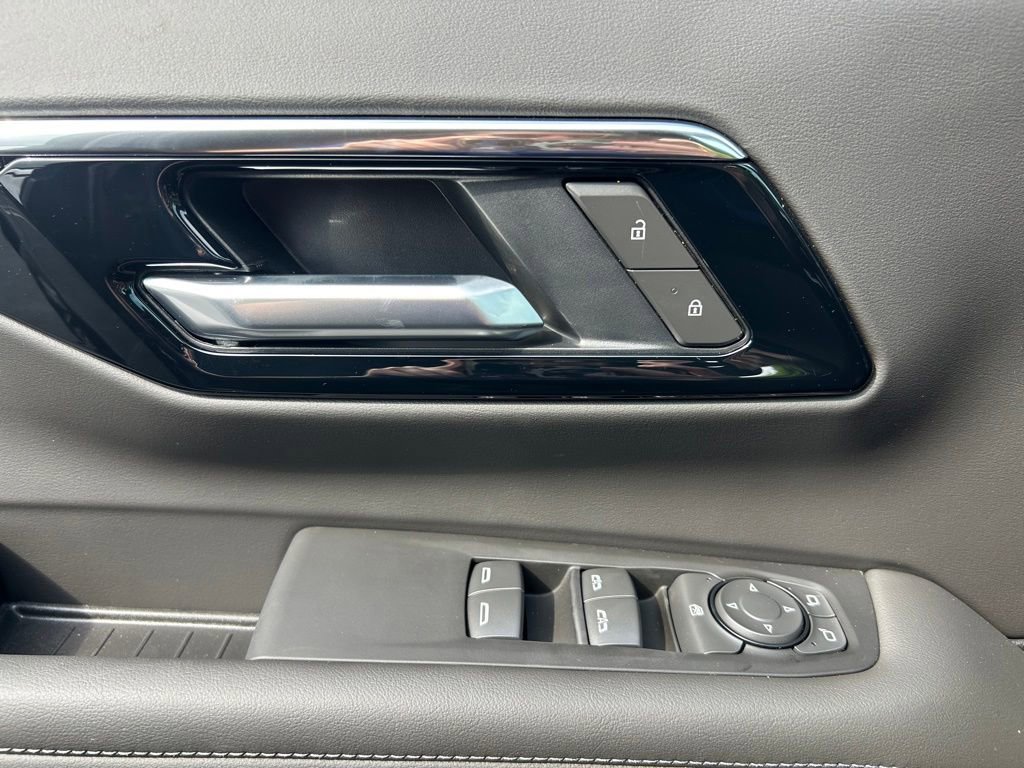 2026 Chevrolet Suburban LS - Photo 52