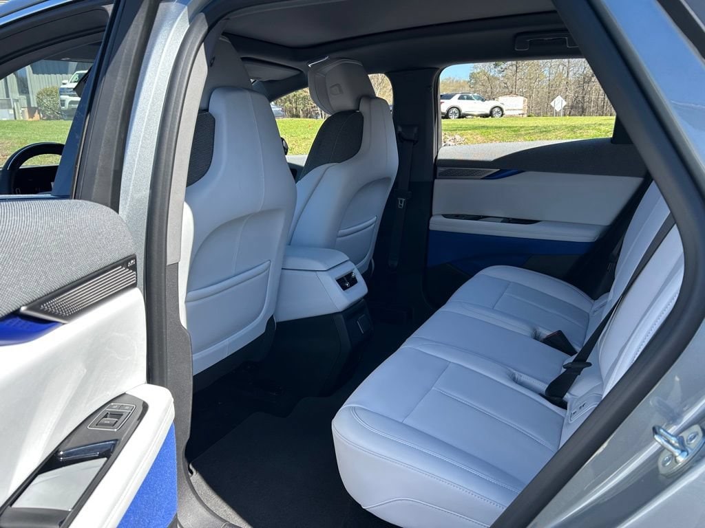 2025 Cadillac OPTIQ Luxury 1 - Photo 49
