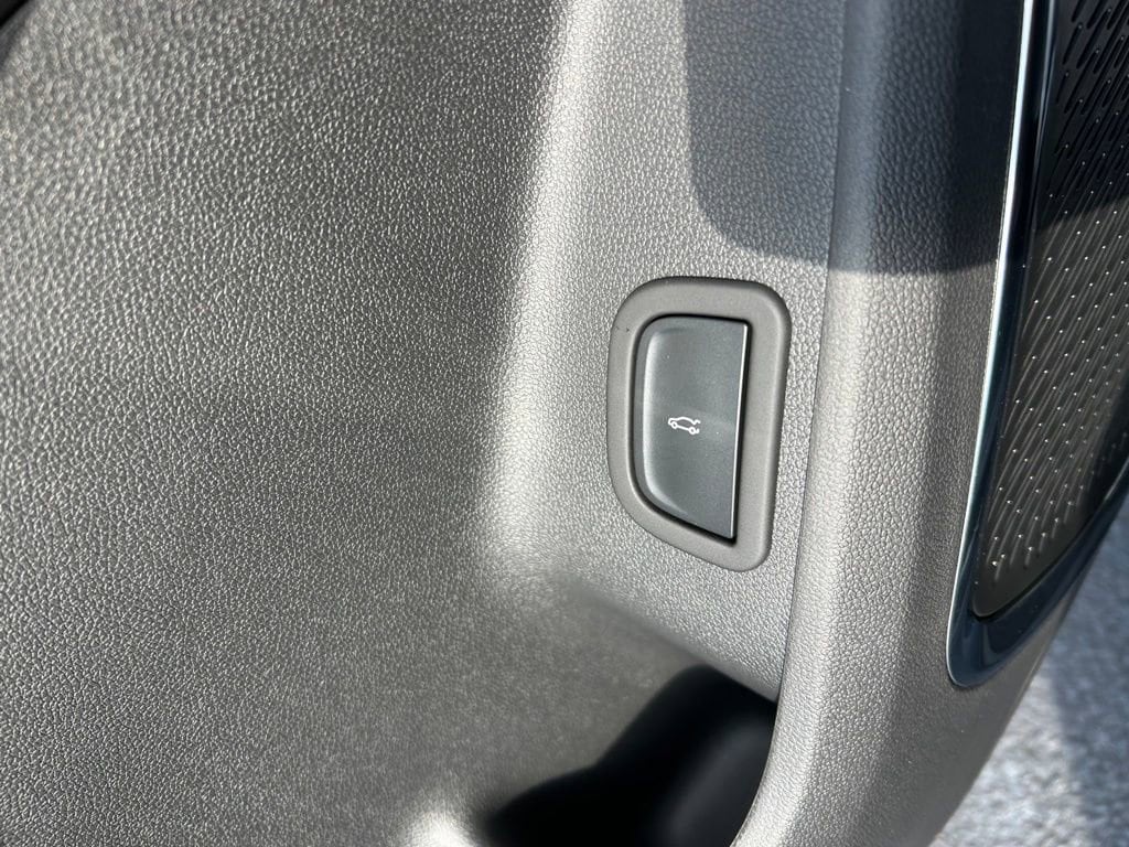 2026 GMC Acadia Elevation - Photo 43