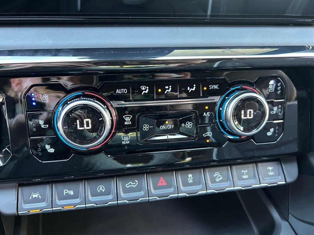 2026 GMC Sierra 1500 AT4X - Photo 39