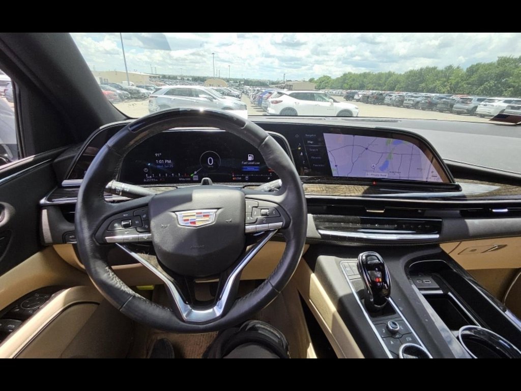 2023 Cadillac Escalade Premium Luxury photo 2