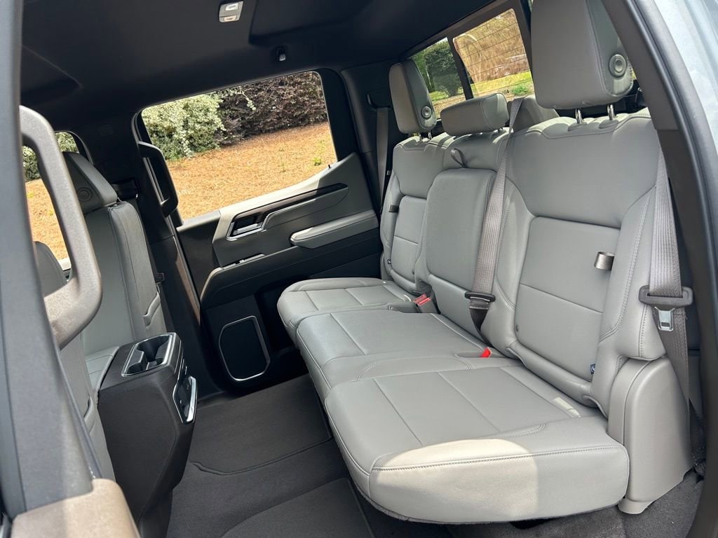 2026 GMC Sierra 1500 SLT - Photo 47